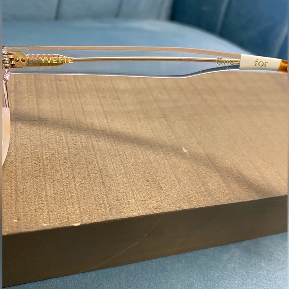 Brand New TOMS YVETTE Milky Pink Crystal Fade Sunglasses Violet Gradient Lens - Picture 7 of 9